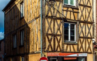 maison a pan de bois saint-fargeau Rousseau batiments